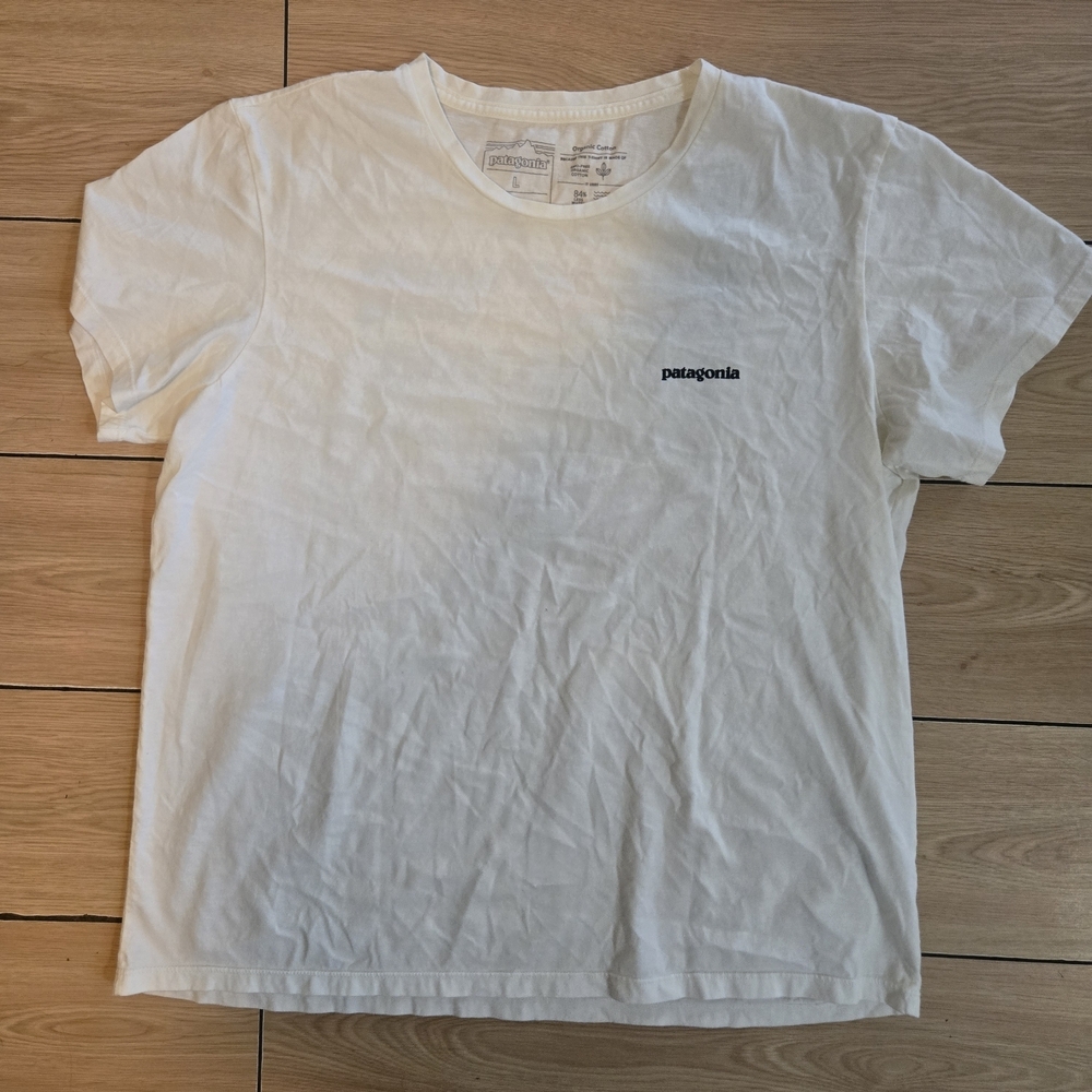 Patagonia White T-Shirt - Picture 2 of 7